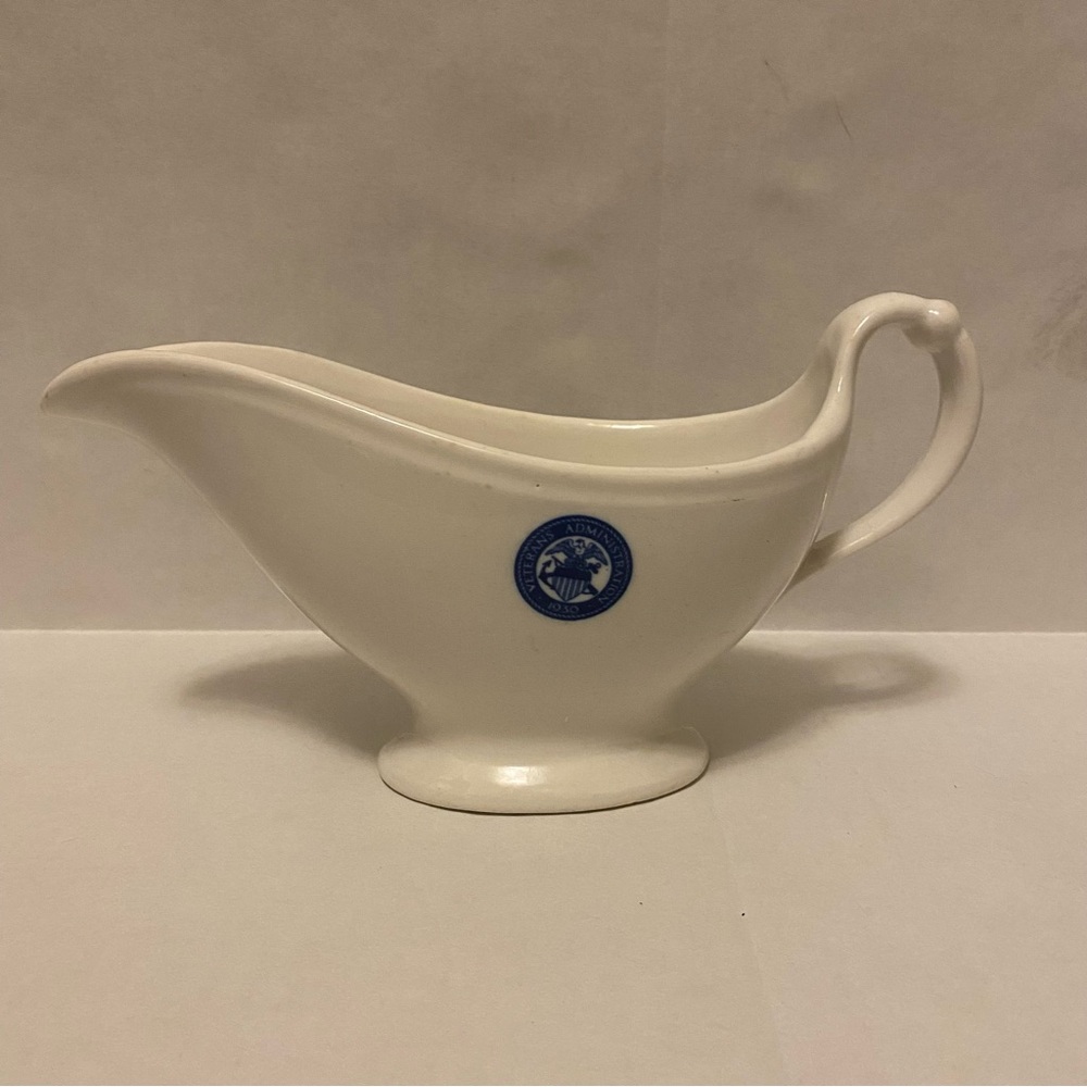 Vintage McNicol China Gravy Boat Veterans Association 1943 9” Blue Emblem